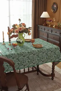 Nappe de table melange coton paisley vert retro pour une decoration de salle a manger.