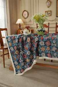 Mantel de mesa jacquard floral vintage americano con flecos para decoracion de comedor.