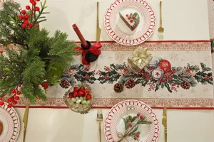 Weihnachtstischläufer Jacquard Urlaubs Esstisch dekorativer Stoff festlich rot und grün.