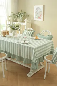 Nappe de table style pastoral français en coton rayé vert avec des volants pour salon