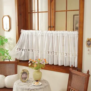 Rideau court en dentelle jacquard vintage française pour fenêtre de cuisine et déco.