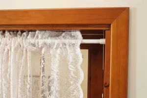 Όμορφη γαλλική λευκή ζακάρ δαντέλα κοντή κουρτίνα για πόρτα ντουλάπας και διακόσμηση.