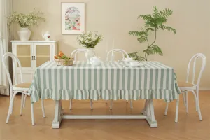 Magnifique nappe de table rayée en coton style pastoral français avec bord volanté élégant