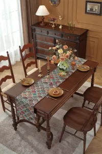 American retro style table runner with exquisite jacquard pattern, perfect for dining table decor.