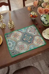 American vintage woven table mat jacquard placemat with green crochet edge for dining table decor.
