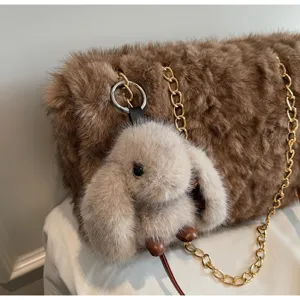 Sac bandoulière en peluche duveteuse avec chaîne et pendentif lapin mignon pour femmes
