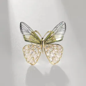 Exquisite butterfly brooch luxury crystal metal suit pin fashion elegant jewelry accessory