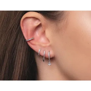 Set di cuffie per orecchie con strass e orecchini pendenti a goccia da donna