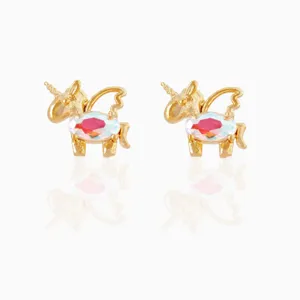 Exquisitos pendientes de tuerca de unicornio de oro con cristales de circón coloridos.