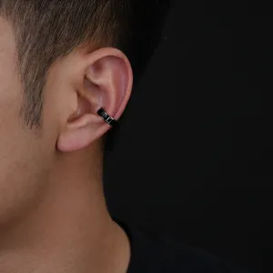 Pendiente de oreja circonita negra hombre moda minimalista hip hop joya elegante