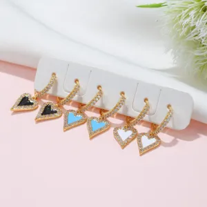 Boucles d'Oreilles Créoles Huggie Cœur en Émail Laiton Mode Plaqué Or Strass Pendantes Cœur Bijoux Pour Femmes