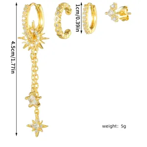 Vue détaillée de la parure de boucles d'oreilles et manchette étoile en plaqué or.