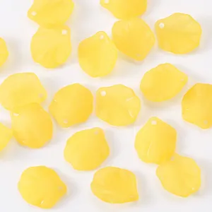 Perline di petali smerigliati gialli componenti fai da te per creazione di gioielli