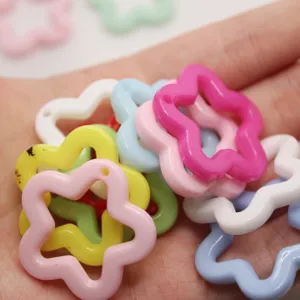 Colorful 30mm acrylic star pendants diy flower charms with hanging holes for crafts.