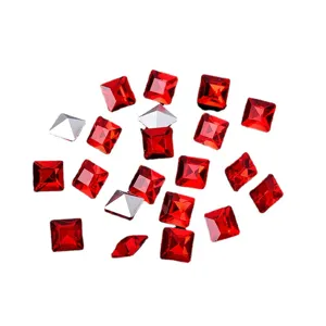 Strass carrés pour nail art et accessoires de diamants scintillants pour montres.