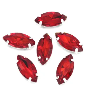 Rote markuse Glas-Strasssteine mit Krallenfassung für DIY Bekleidung Nähen Dekoration.