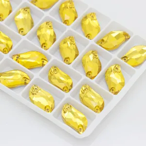 Strass en cristal feuille forme S jaunes boutons verre à coudre pour robe DIY chic.