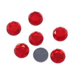 Runde Glas-Kristall-Flachrücken-Strasssteine in leuchtendem Rot, ideal für Handy- und Taschen.