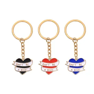 Porte-clés cœur en métal tendance avec pendentif citation, accessoire de voiture élégant.