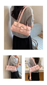 Bolso de hombro de charol rosa para mujer, bolso moderno con hebilla de tachuelas bajo el brazo