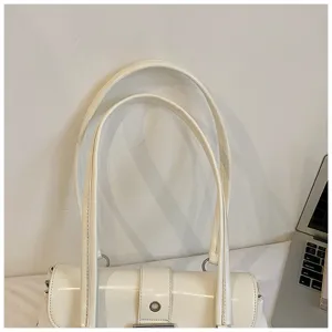 Bolso de hombro de charol blanco detalle de asa, diseño de hebilla elegante para trabajo.