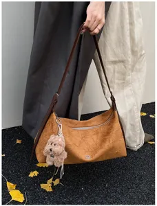 Retro crumpled baguette shoulder bag, chic underarm purse with cute puppy keychain for women