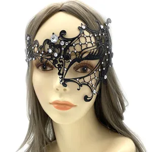Mascarilla de metal negro con diamantes de imitacion, diseno hueco para fiesta.