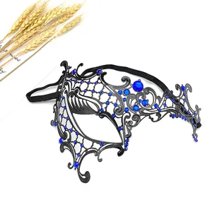 Máscara de mascarada negra de metal con pedrería azul, ideal para fiestas y Halloween.