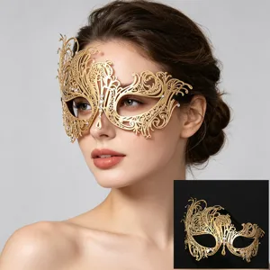 Gouden metalen gemaskerd bal masker met strass voor dames, half gezicht vintage feest rekwisiet.