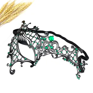 Máscara de filigrana de metal negro con diamantes de imitación verdes para fiesta de Halloween baile