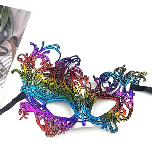 Maschera in pizzo arcobaleno, maschera mezza faccia con piume colorate per feste Halloween cosplay.