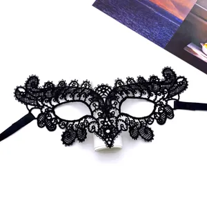 Schwarze Spitzen Maske Detail, exquisite hohle Stickerei mit Band fuer Party und Kostuem.