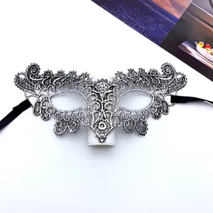 Mascara de encaje plateado antifaz de medio rostro accesorio fiesta vista detallada