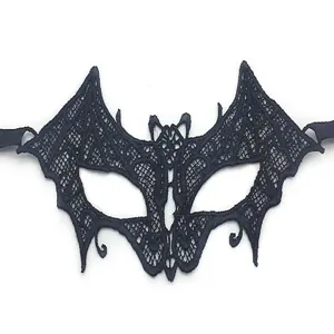 Schwarze Spitzenmaske Detailaufnahme, gotisches Fledermausflügel-Design für Halloween Partys.