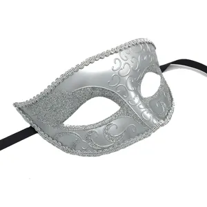 Maschera di carnevale glitterata argentata, ideale per feste in costume, Halloween e spettacoli.