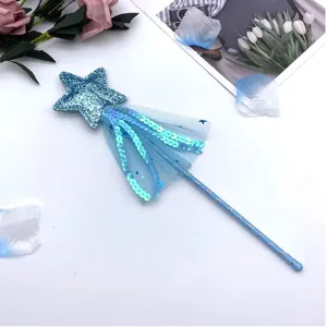 Baguette magique étoile à paillettes bleues avec tulle pour déguisement et jouet de chat.