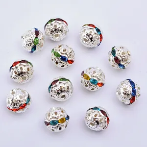 Silberne Strass-Abstandshalter Perlen fuer DIY Armbaender, bunte Kristall Blumen Metallperlen.