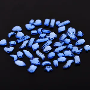 Bunte flache Nagel Strasssteine blaue unregelmäßige Kristall Edelsteine glänzende Nageldekoration
