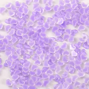 Mini pendentifs d'ongles cœur translucides violet vue détaillée pour travaux manuels