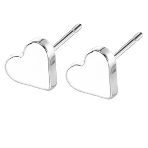 Pendientes de tuerca de corazón plateado para mujer, joyería minimalista para el día.