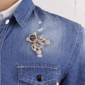 Strass Teddybär Brosche Anstecknadel für Damen Mode Kleidung Zubehör süßer Kristallschmuck