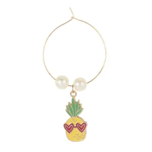 Gold-tone metal wine glass charm featuring faux pearls and a cute pineapple pendant for parties.