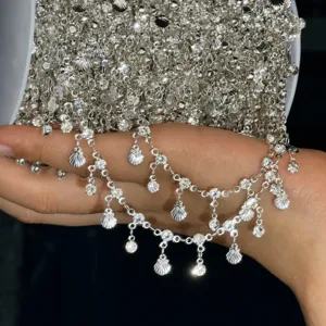 Chaîne en métal DIY avec petits coquilles et strass pour accessoires de bijoux faits main.