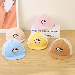 Gorra de béisbol para bebé de malla bordada de vaca, sombrero de verano transpirable.