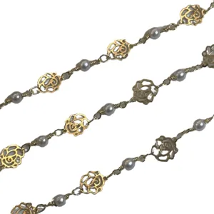 DIY breloques fleur de rose dorees et chaine de perles accessoires de creation de bijoux
