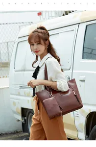 Vintage large capacity women tote bag with matching pouch stylish brown PU leather shoulder bag.