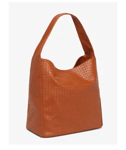 Brown woven shoulder bag, stylish slouchy hobo handbag, large capacity commuter bag for women.