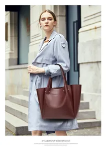 Detailansicht der stylischen großen Tragetasche, ideal für Pendeln und Freizeitkleidung geeignet.