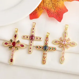 Retro bunte Zirkon vergoldete Kreuz Anhänger Halskette Set, elegante Mode Schmuck.