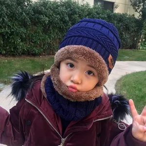 Ensemble bonnet et écharpe thermique pour enfants avec doublure polaire, doux et chaud.